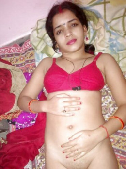 Top Sexy House Wife - Escort in New Delhi - age 22